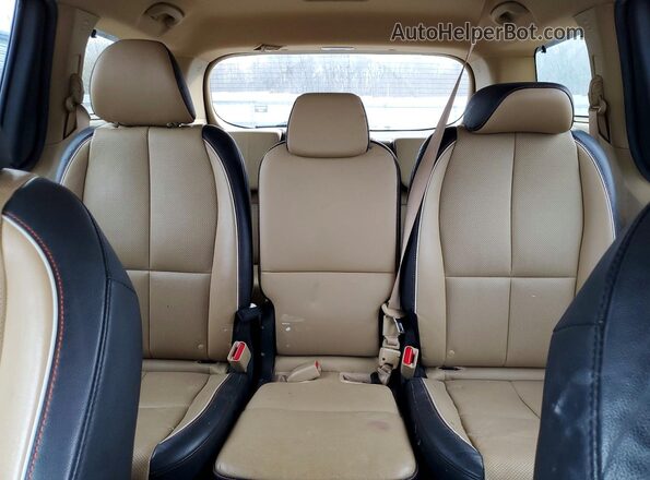 KNDMB5C12H6284737 2017 KIA SEDONA Золотой Вид задних сидений