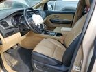2017 Kia Sedona Lx Золотой vin: KNDMB5C12H6284737