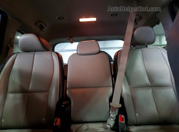 KNDMB5C13M6674174 2021 KIA SEDONA Gray Vista de los asientos traseros