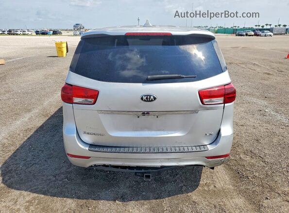 KNDMB5C14H6227293 2017 KIA SEDONA Silver Вид ззаду