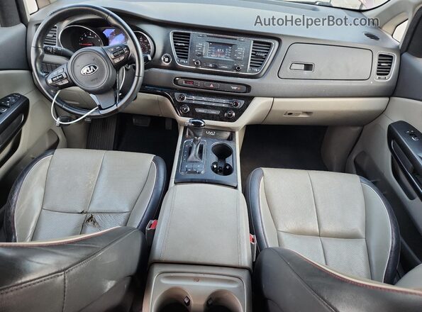 KNDMB5C15H6239145 2017 KIA SEDONA Maroon Vista del salpicadero