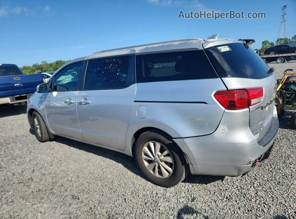 KNDMB5C15H6305919 2017 KIA SEDONA Silver Trasero izquierdo