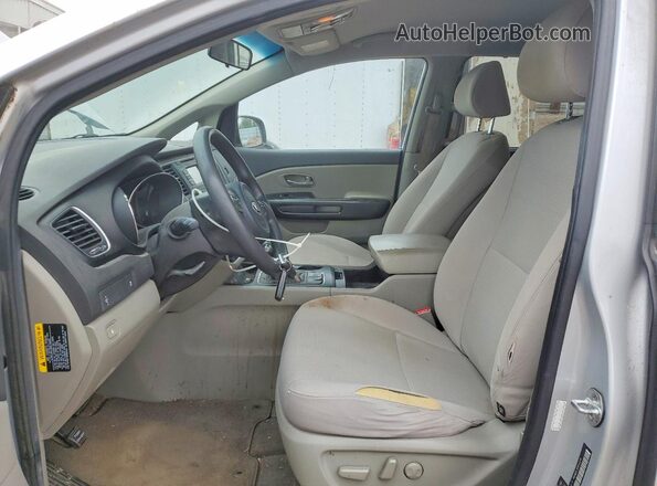 KNDMB5C16G6163238 2016 KIA SEDONA Silver Vista interior delantera
