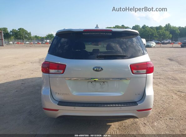 KNDMB5C16J6355637 2018 KIA SEDONA Silver 