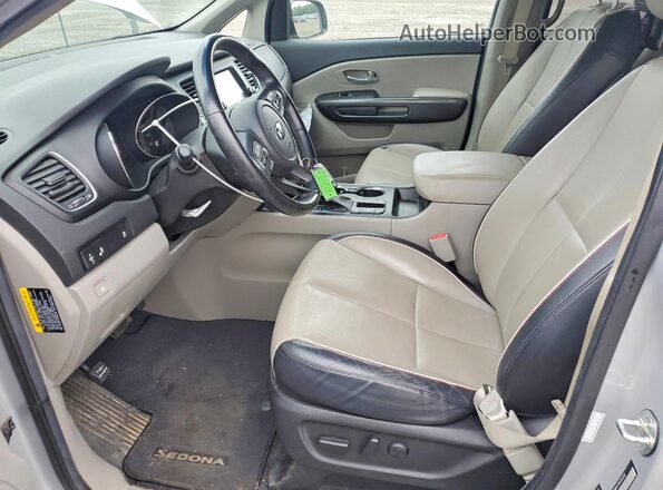 KNDMB5C16K6562269 2019 KIA SEDONA Серый Вид салона спереди