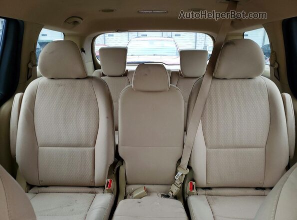 KNDMB5C17H6226591 2017 KIA SEDONA Burgundy Rear seats view