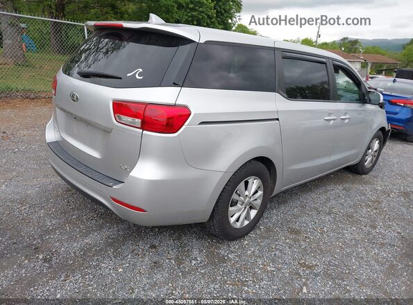 KNDMB5C17H6229846 2017 KIA SEDONA Silver Задня права чверть
