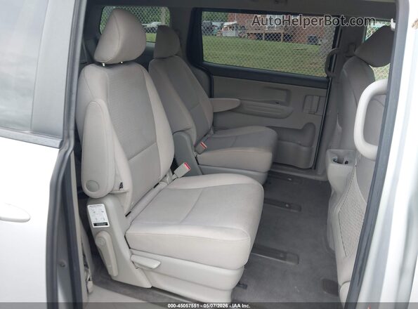 KNDMB5C17H6229846 2017 KIA SEDONA Silver Вид наклейки з VIN-кодом