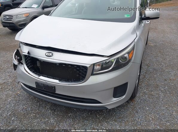 KNDMB5C17H6229846 2017 KIA SEDONA Silver Вид спереду