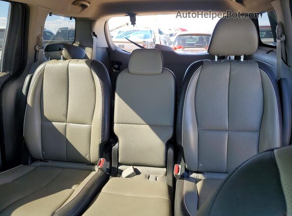 KNDMB5C17H6240331 2017 KIA SEDONA Black Հետևի նստատեղերի տեսք