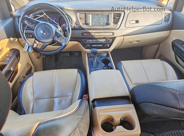KNDMB5C17H6292526 2017 KIA SEDONA Белый Вид панели приборов