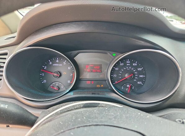 KNDMB5C19G6164402 2016 KIA SEDONA Белый Вид щитка приборов