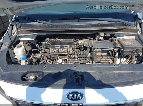 KNDMB5C19K6540766 2019 KIA SEDONA White Вид ззаду