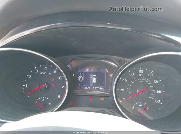KNDMC5C17G6185035 2016 KIA SEDONA Золотой Вид задних сидений