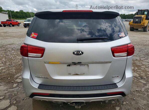 KNDME5C15G6128231 2016 KIA SEDONA Silver Вид ззаду