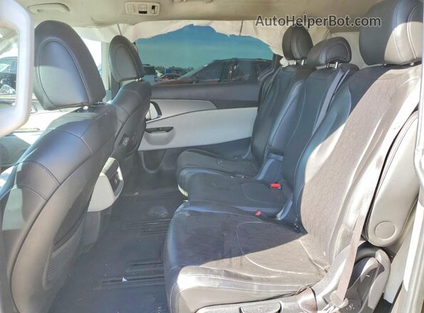 KNDNB4H36N6148423 2022 KIA CARNIVAL Серый Вид задней части салона