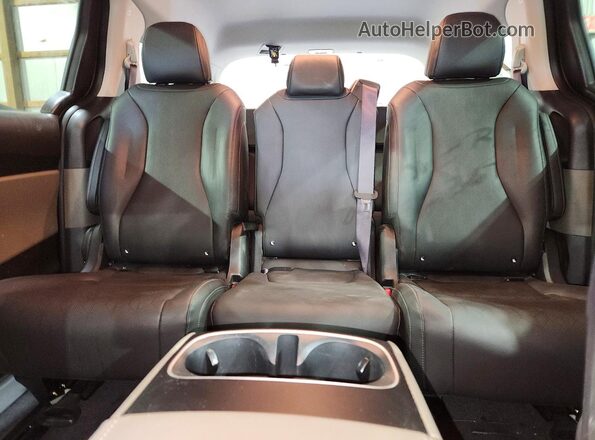 KNDNB5K36T6584653 2026 KIA CARNIVAL Серый Вид задних сидений