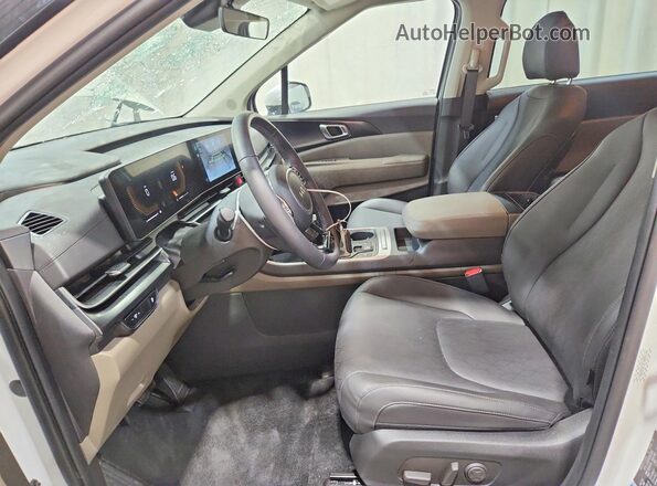 KNDNB5K3XT6592142 2026 KIA CARNIVAL Белый Вид салона спереди