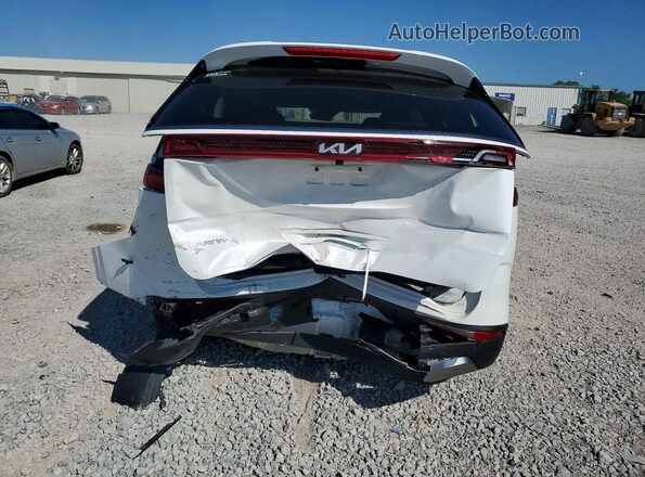 KNDNE5H37P6276430 2023 KIA CARNIVAL White Widok z tyłu