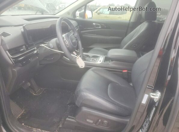 KNDNE5K33S6458532 2025 KIA CARNIVAL Черный Вид салона спереди