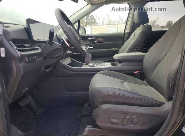 KNDNE5KA4T6129838 2026 KIA CARNIVAL Черный Вид салона спереди