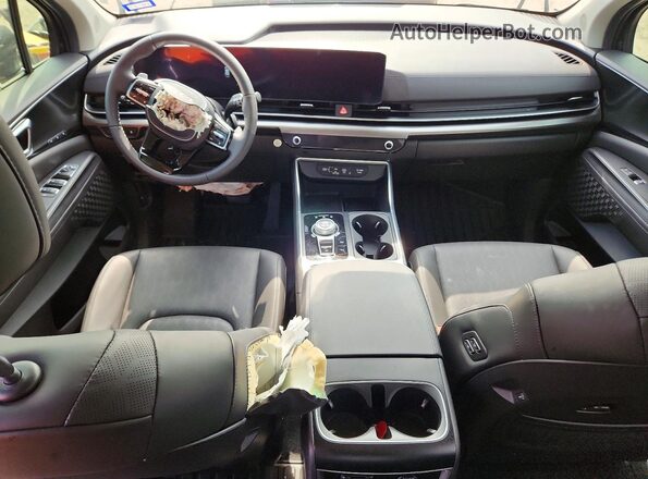 KNDNE5KA8T6102089 2026 KIA CARNIVAL Черный Вид панели приборов