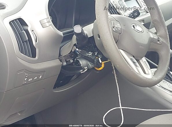 KNDPB3AC0G7857763 2016 KIA SPORTAGE Черный Вид панели приборов