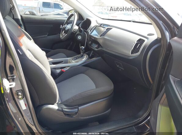 KNDPB3AC6G7795902 2016 KIA SPORTAGE Black Front interior view