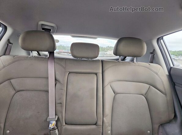KNDPB3AC7G7857632 2016 KIA SPORTAGE Белый Вид задних сидений