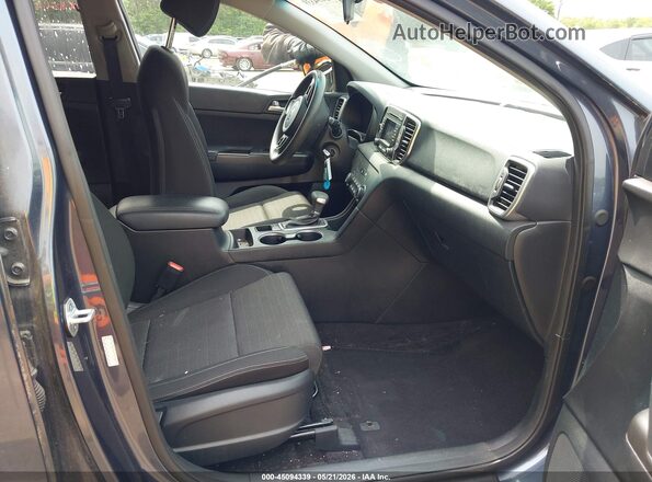 KNDPM3AC6J7455179 2018 KIA SPORTAGE Синий Вид салона спереди