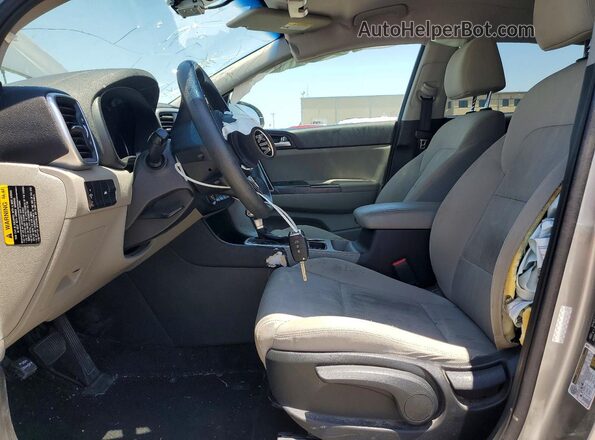 KNDPM3AC7L7692721 2020 KIA SPORTAGE Серебряный Вид салона спереди