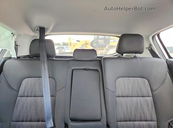 KNDPM3AC9N7966083 2022 KIA SPORTAGE Серебряный Вид задних сидений