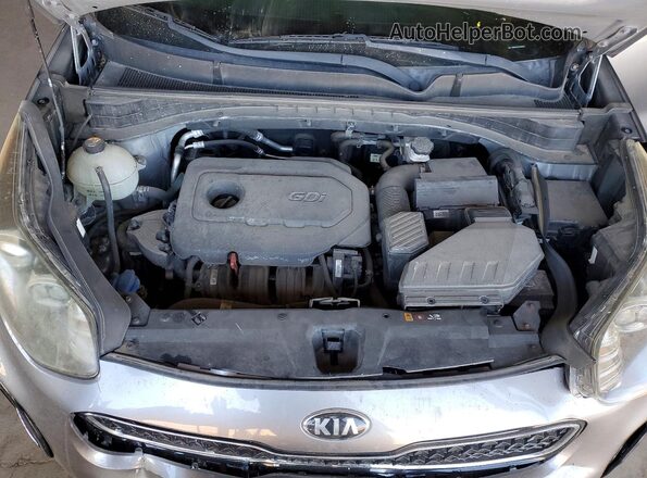 KNDPMCAC0J7393116 2018 KIA SPORTAGE Серый Вид задней части салона