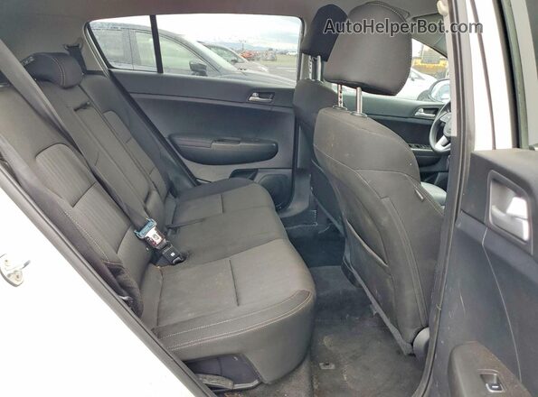 KNDPMCAC1M7933965 2021 KIA SPORTAGE Белый Вид задних сидений