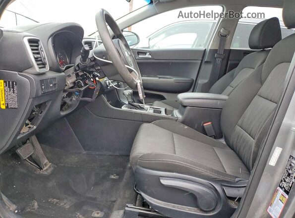 KNDPMCAC1N7968894 2022 KIA SPORTAGE Серебряный Вид салона спереди