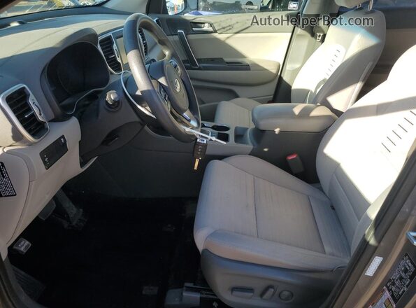KNDPMCAC2J7438105 2018 KIA SPORTAGE Gray წინა სალონის ხედი