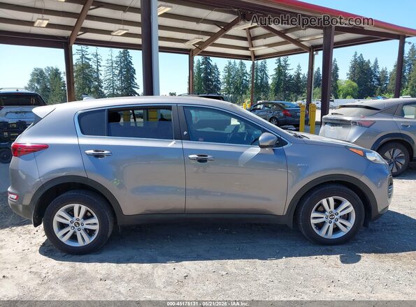 KNDPMCAC3H7261039 2017 KIA SPORTAGE Серый Вид задней части салона