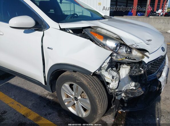 KNDPMCAC4J7313025 2018 KIA SPORTAGE Белый Вид спереди
