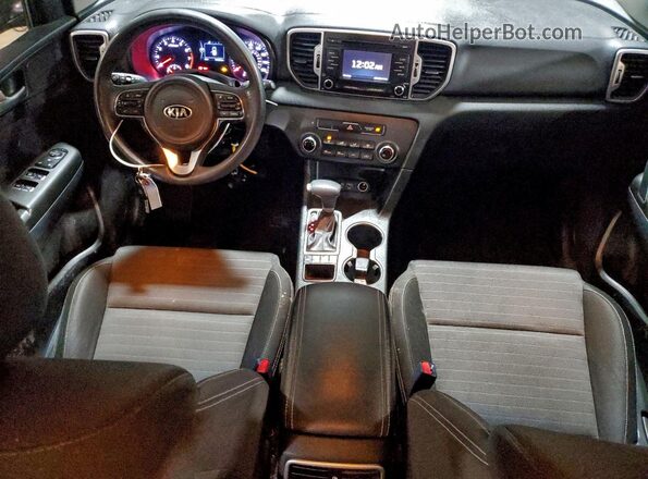 KNDPMCAC4J7415974 2018 KIA SPORTAGE Угольный Вид панели приборов