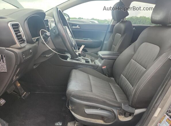 KNDPMCAC4K7598715 2019 KIA SPORTAGE Silver Vista interior delantera