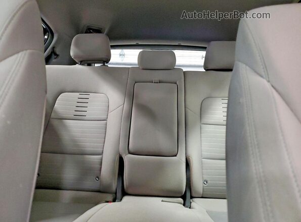 KNDPMCAC5J7360709 2018 KIA SPORTAGE Черный Вид задних сидений