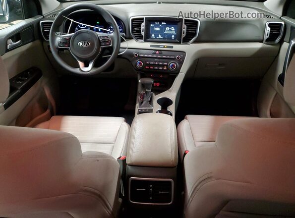 KNDPMCAC5J7360709 2018 KIA SPORTAGE Черный Вид панели приборов