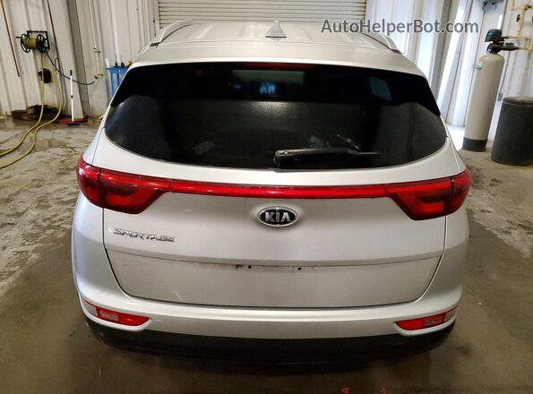 KNDPMCAC6K7613408 2019 KIA SPORTAGE Серебряный Вид сзади