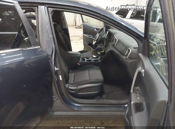 KNDPMCAC7H7156794 2017 KIA SPORTAGE Dark Blue წინა სალონის ხედი