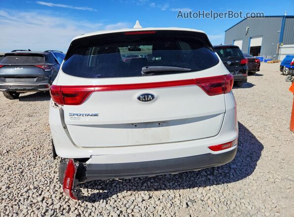 KNDPMCAC7H7238511 2017 KIA SPORTAGE Белый Вид сзади
