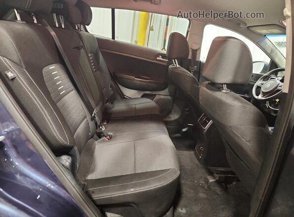 KNDPMCAC7J7447155 2018 KIA SPORTAGE Blue Widok wnętrza z tyłu
