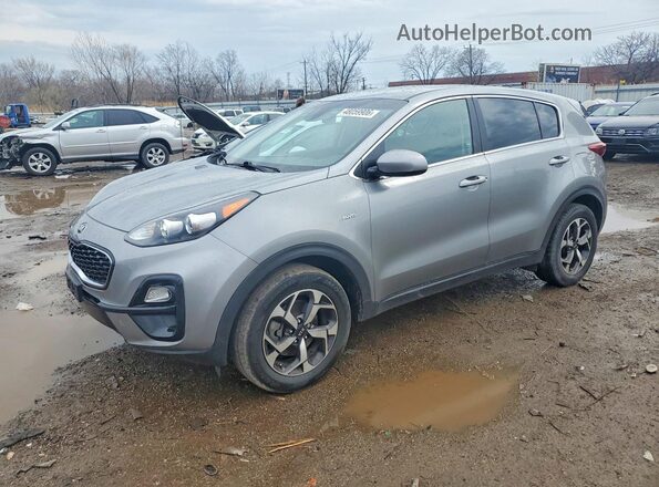 KNDPMCAC7N7981651 2022 KIA SPORTAGE Серый Передняя левая четверть