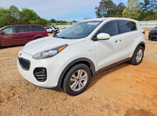 KNDPMCAC8J7426671 2018 KIA SPORTAGE White Przód lewy