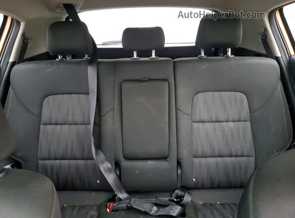 KNDPMCAC8L7815555 2020 KIA SPORTAGE Tan Vista de los asientos traseros