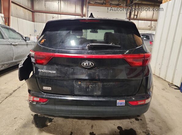 KNDPMCAC9J7470405 2018 KIA SPORTAGE Черный Вид сзади